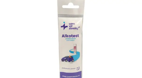 Opakowanie jednorazowego alkomatu z grafiką samochodu i napisem "Alkotest".