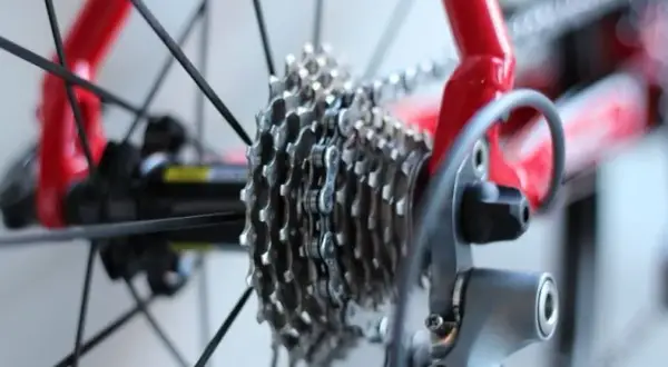 Kto wynalazł bicykl? Odkryj fascynującą historię roweru