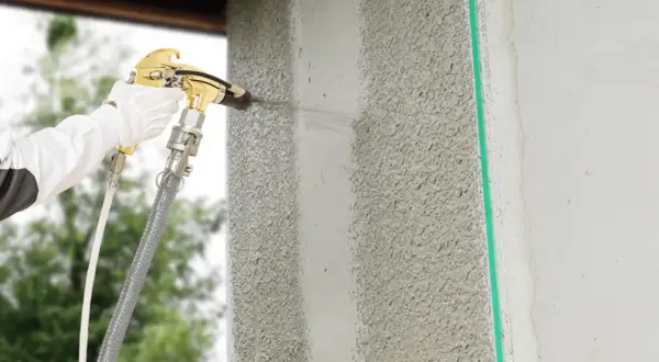 Ile warstw kleju na styropianie? Uniknij błędów w aplikacji kleju