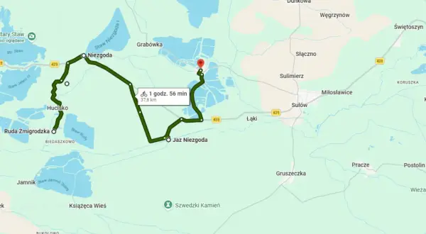 Trasa rowerowa przez malowniczą **Dolinę Baryczy**, wiodąca przez Niezgodę, Hucisko i Jaz Niezgoda.