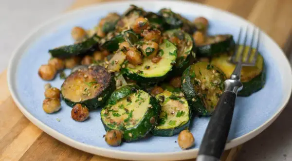 Nie wieder Stress: Schnelle vegane Hauptgerichte in 20 Minuten