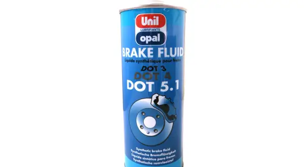 Bidon de liquide de frein synthétique Unil Opal, compatible DOT 4 ou DOT 5.1, avec illustration de disque de frein. Fabriqué en France.