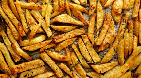 Jakie ziemniaki na frytki? Wybierz idealne i smaż jak szef kuchni!