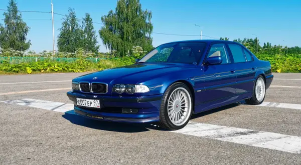 BMW E38 Alpina – wyjątkowe osiągi, historia i luksusowe wyposażenie