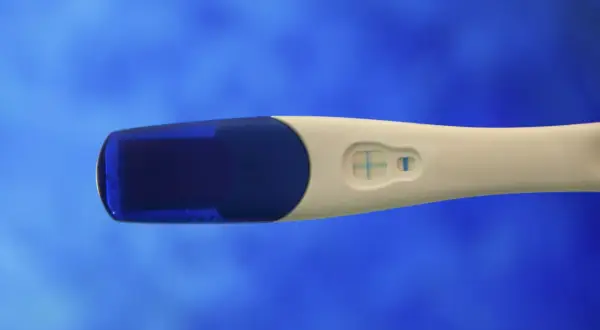 Czy test ciążowy może zawieść? Poznaj 5 powodów fałszywych wyników