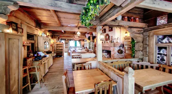 Kuchnia regionalna Zakopane: tradycyjne potrawy i najlepsze restauracje pod Tatrami