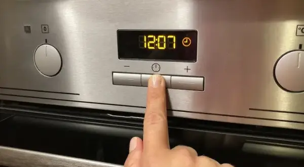 Jak zmienić godzinę w piekarniku Electrolux - proste kroki i porady