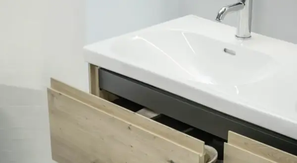 Jak wybrać umywalkę z szafkami, by Twoja łazienka wyglądała na większą i bardziej elegancką?