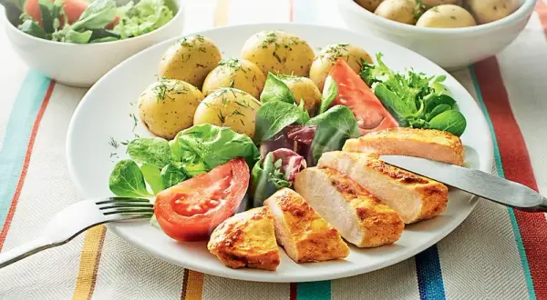 Soczysty filet drobiowy w sosie: Przepisy i sekrety idealnego dania