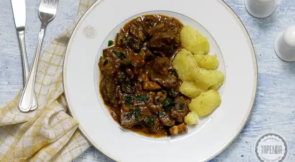 Wołowina po burgundzku: Klasyczny przepis krok po kroku