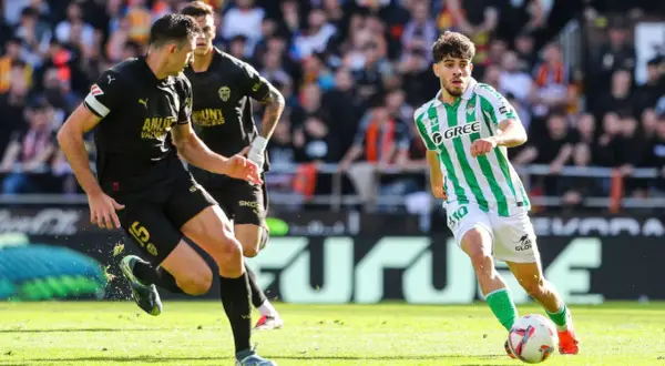 ¿Entrena el Betis hoy? Horario oficial y dónde consultar al minuto