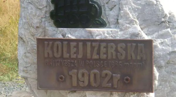 Szklarska Poręba: Karkonosze czy Izerskie? Wybierz swoje góry!