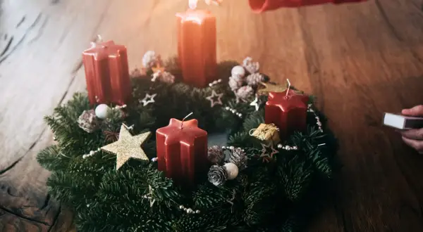 Znaczenie adwentu: odkryj duchowe bogactwo tego wyjątkowego okresu
