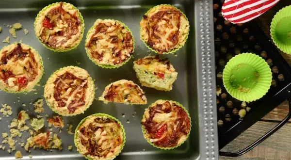 Czym nadziać muffinki? Proste i pyszne pomysły na słodkie i wytrawne nadzienia