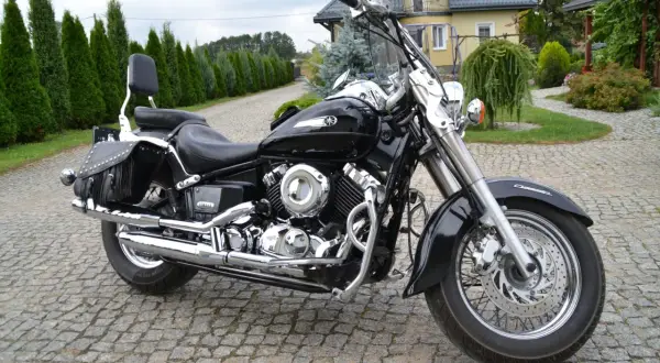 Yamaha Drag Star 650: Ile pali? Bak, rezerwa i realny zasięg