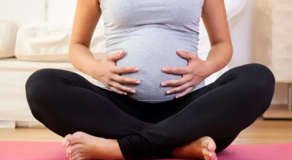 Kiedy zaczyna się czuć ruchy dziecka? Zaskakujące fakty na ten temat