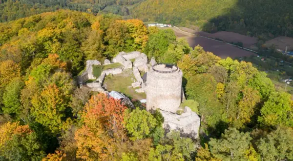 Pierwszy zamek w Polsce: tajemnice i historia Zamku Wleń