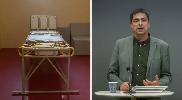 En tom båra med remmar står redo. Bredvid en man i kostym talar om lpt vård.