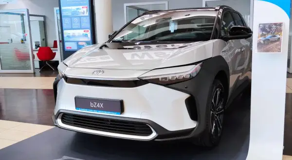 Ile trwa produkcja samochodu Toyota? Poznaj czas oczekiwania na auto