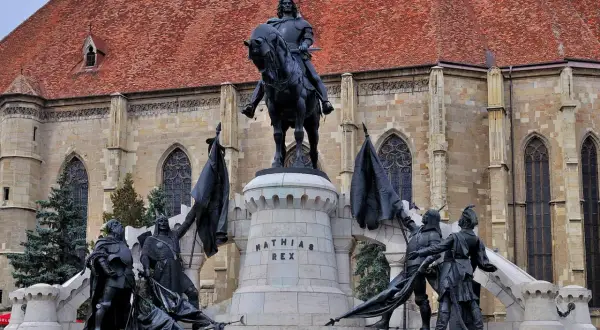Najlepsze atrakcje w Kluż-Napoka, które musisz zobaczyć podczas wizyty