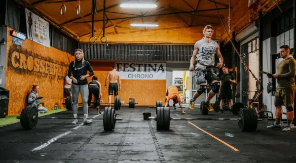CrossFit Wrocław: Jak wybrać idealny box? Ceny, intro, porady