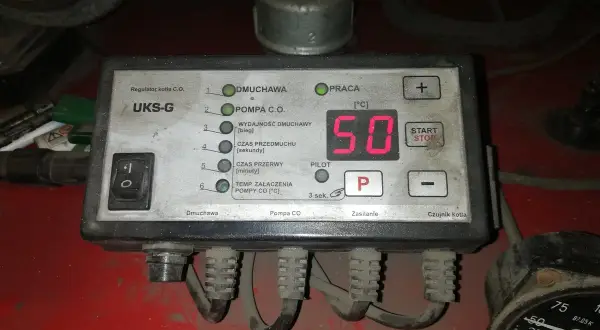 Sterownik kotła UKS-G, jak ustawić temperaturę na wyświetlaczu 50°C.