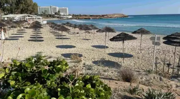 Cypr: Nad jakim morzem leży? Odkryj jego wody i plaże!