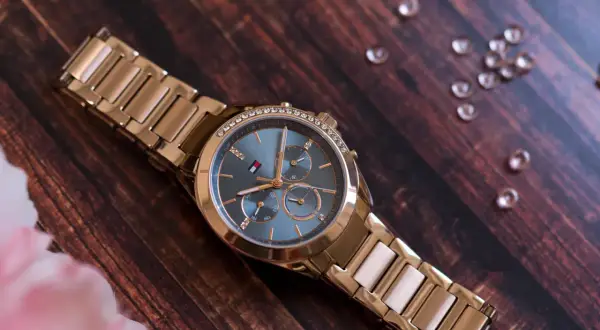 Tommy Hilfiger damski: jak wybrać i rozpoznać oryginał?