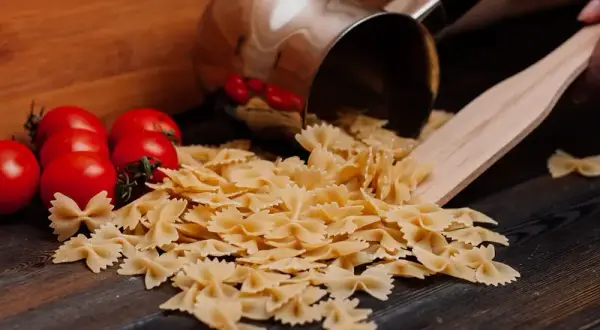 Jaki makaron na redukcji? Odkryj zdrowe opcje, które wspierają dietę