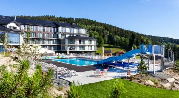 Czarna Góra Resort: Całoroczne przygody w Sudetach jak zaplanować?
