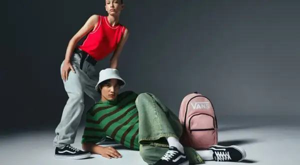 Jakie są style ubioru nastolatków? Odkryj najnowsze trendy i inspiracje