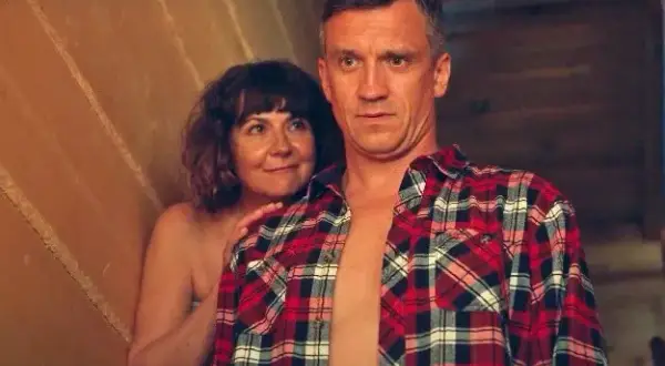 Miłość jak miód muzyka z filmu – emocje i utwory, które poruszają