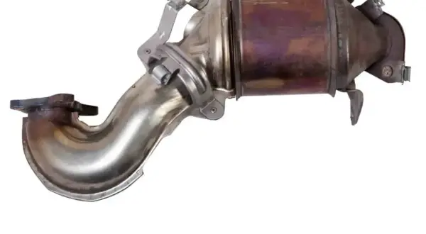 Pièce d'échappement métallique, potentiellement liée à la suppression FAP pour le contrôle technique.