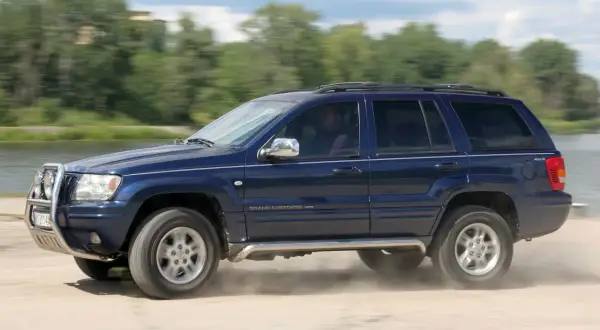 Jeep Grand Cherokee 2.7 CRD: Czy warto kupić? Analiza wad i zalet