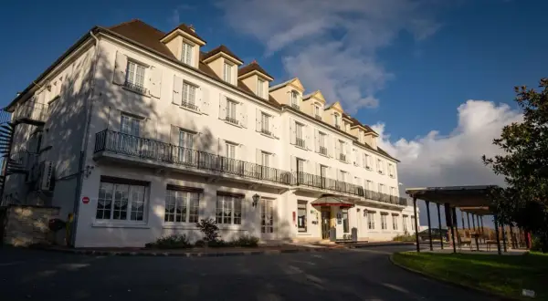 Hotel Best Western Île-de-France: Komfort i atrakcje dla gości