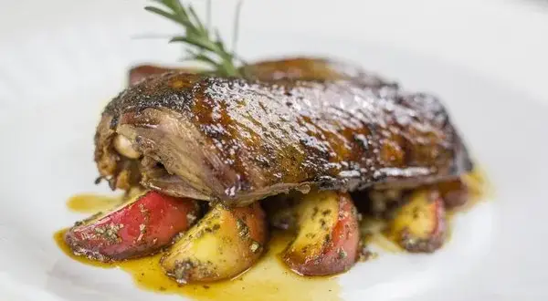 Gdzie zjeść w Golubiu-Dobrzyniu? Najlepsze restauracje i dania