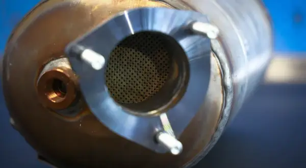 Ile czasu wypala się DPF na postoju? Sprawdź, co musisz wiedzieć