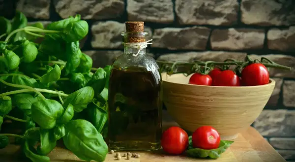 Jaka oliwa do pizzy? Odkryj najlepsze oliwy, które zmienią smak