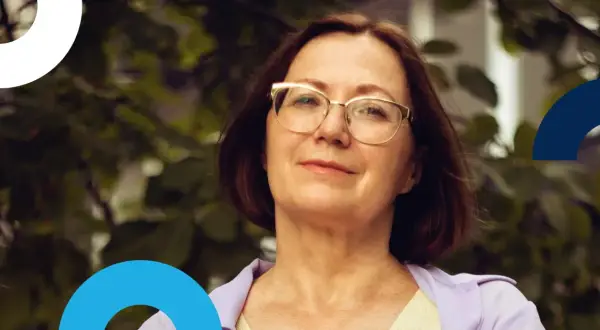 Jakie okulary po 50? Porady dla dojrzałego wzroku i stylu
