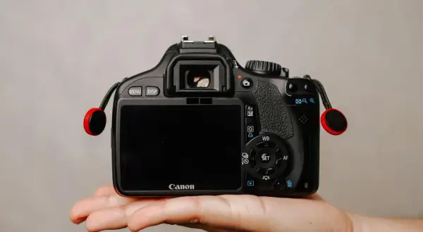 Lustrzanka Canon w 2026: Czy to sprzęt dla Ciebie? Przewodnik