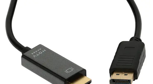 Kabel DisplayPort vs HDMI 4Kx2K. Złoty wtyk HDMI i czarny wtyk DisplayPort.