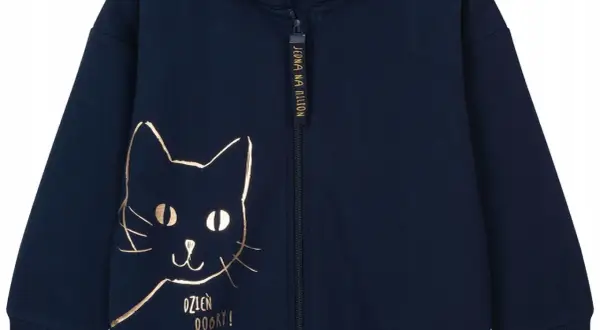 Bluza dla dziewczynki 134: Jak wybrać idealną? Fasony, materiały, trendy
