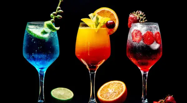 Drinki w których nie czuć alkoholu - najlepsze przepisy na smakowite koktajle
