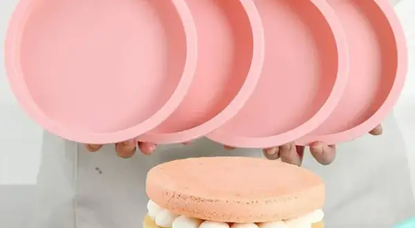 Pieczenie w formach silikonowych: idealne ciasto bez przywierania?