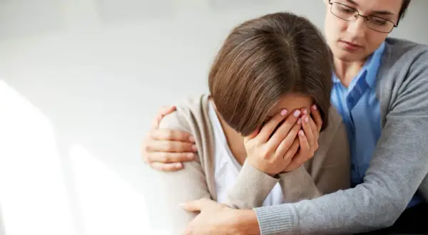 Renta rodzinna po ojcu: Ile lat pracy? ZUS wyjaśnia warunki!
