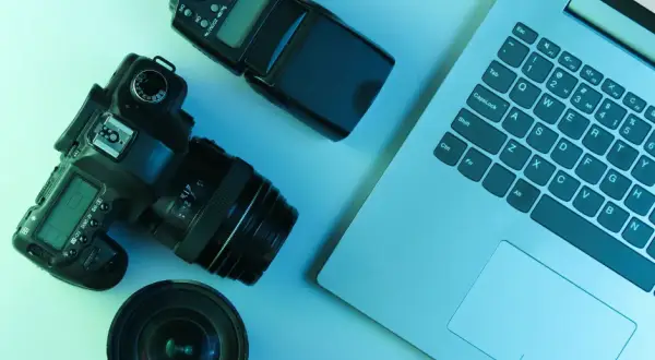 Jak napisać opinię dla fotografa? Poradnik, który naprawdę pomaga