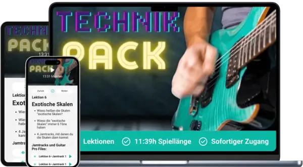 Ein Mann spielt Gitarre, während auf einem Laptop und Handy "Technik Pack" leuchtet. Lerne exotische Skalen und übe mit Jamtracks. Hammer on!