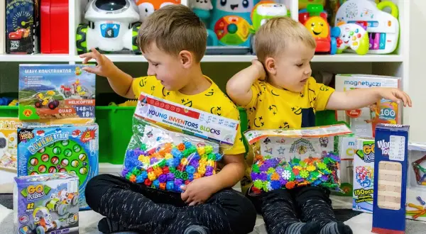 Najlepsze zabawki sensoryczne dla 5 latka, które wspierają rozwój