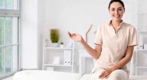 Neurologopeda: Lekarz czy terapeuta? Poznaj jego rolę!