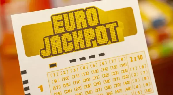 Kupon Eurojackpot z zaznaczonymi liczbami. Czy Totalizator Sportowy blokuje wypłaty wygranych z Eurojackpot w Polsce?